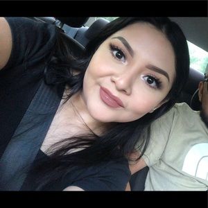 Meet your Posher, Sandy